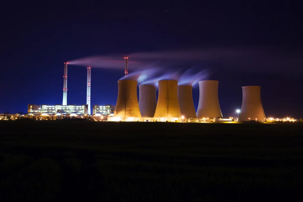 Image of a coal power plant at night